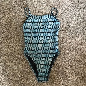 Jolyn Onesie Raindrop Blue 26 Perry Fixed Back